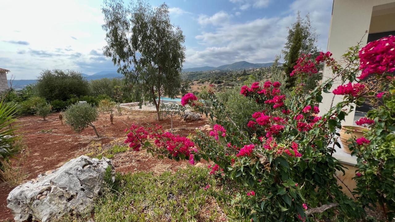 Luxurious Villa At A Unique Spot Ágios Nikolaos Exterior foto