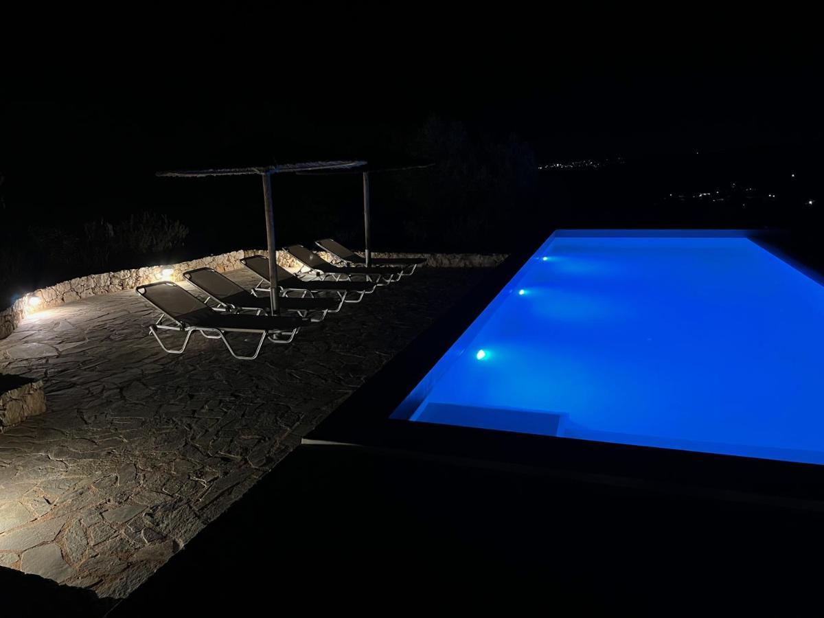 Luxurious Villa At A Unique Spot Ágios Nikolaos Exterior foto